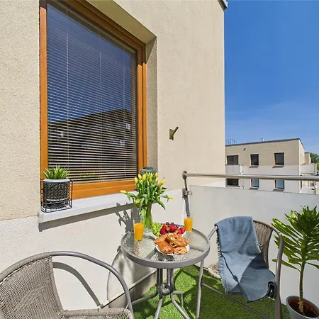 Apartamenysnu, Sloneczny Premium, Centrum رادوم